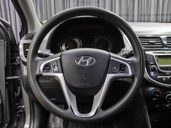 Hyundai Solaris I с пробегом 2012 года, цена 598 000 рублей, 205500 км, хэтчбек, Автокод Объявления