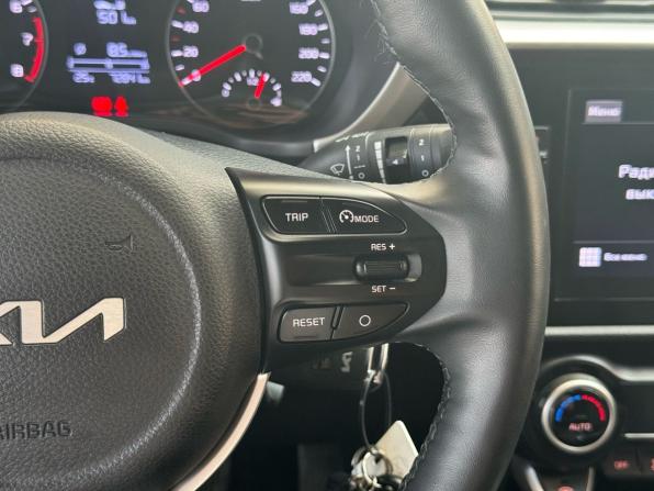 Kia Rio IV Рестайлинг с пробегом 2022 года, цена 1 799 000 рублей, 72837 км, хэтчбек, Автокод Объявления