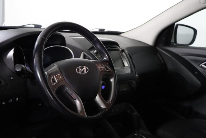 Hyundai ix35 I Рестайлинг с пробегом 2013 года, цена 1 379 990 рублей, 136002 км, внедорожник, Автокод Объявления