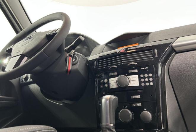 Opel Astra H Рестайлинг с пробегом 2014 года, цена 750 000 рублей, 153012 км, хэтчбек, Автокод Объявления
