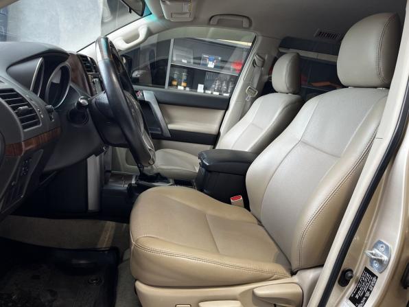 Toyota Land Cruiser Prado 150 Series с пробегом 2010 года, цена 2 850 000 рублей, 150000 км, внедорожник, Автокод Объявления