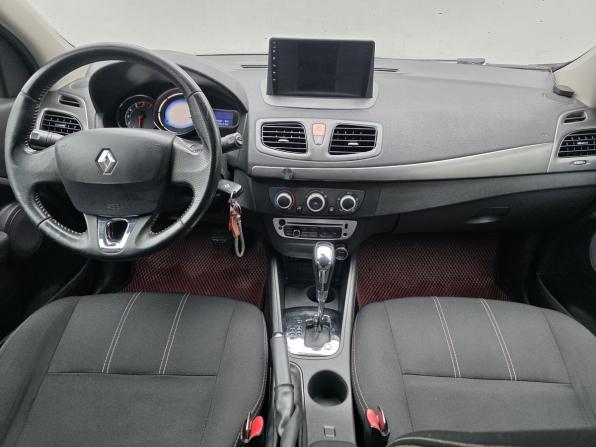 Renault Megane III Рестайлинг с пробегом 2014 года, цена 580 000 рублей, 219607 км, хэтчбек, Автокод Объявления