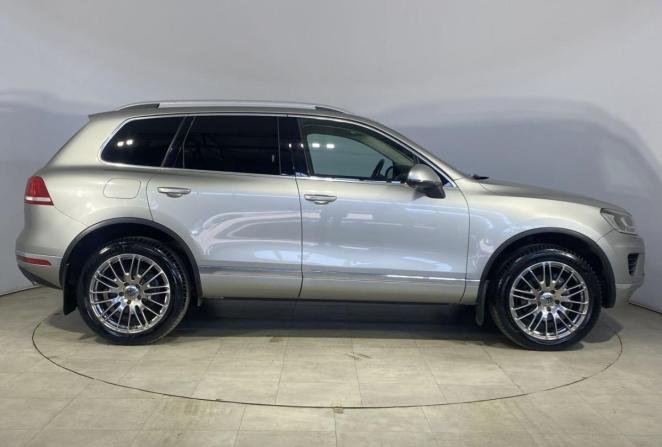 Volkswagen Touareg II Рестайлинг с пробегом 2015 года, цена 2 690 000 рублей, 243284 км, внедорожник, Автокод Объявления