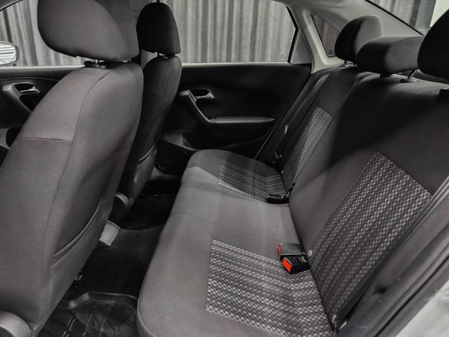 Volkswagen Polo V Рестайлинг Красноярск  - изображение 13