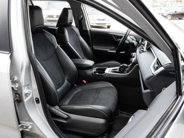 Toyota RAV4 V (XA50) с пробегом 2021 года, цена 2 900 000 рублей, 126359 км, внедорожник, Автокод Объявления