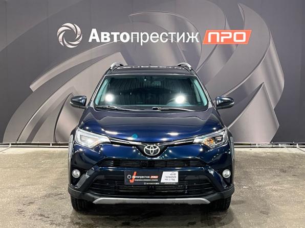 Toyota RAV4 IV (XA40) Рестайлинг с пробегом 2018 года, цена 2 295 000 рублей, 177234 км, внедорожник, Автокод Объявления