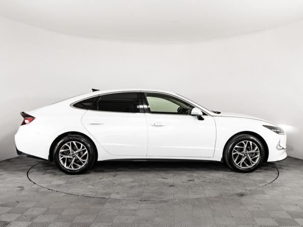 Hyundai Sonata VIII (DN8) с пробегом 2020 года, цена 2 449 000 рублей, 92713 км, седан, Автокод Объявления