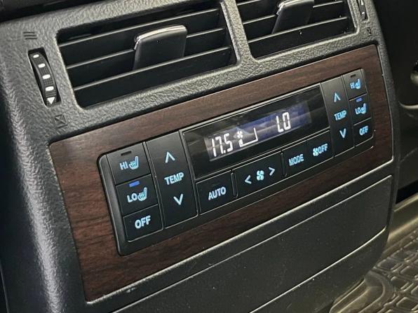 Toyota Land Cruiser 200 Series Рестайлинг 2 с пробегом 2019 года, цена 7 980 000 рублей, 57226 км, внедорожник, Автокод Объявления