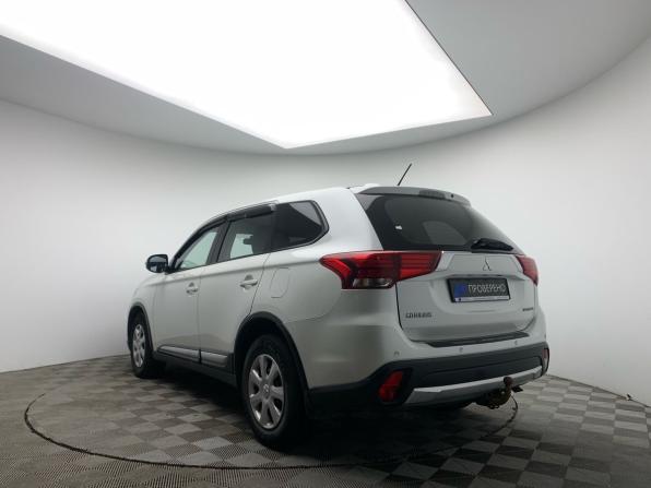 Mitsubishi Outlander III Рестайлинг 2 с пробегом 2016 года, цена 1 639 000 рублей, 177706 км, внедорожник, Автокод Объявления