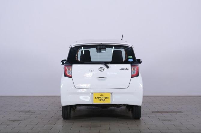 Daihatsu Mira e:S II с пробегом 2021 года, цена 849 000 рублей, 48000 км, хэтчбек, Автокод Объявления