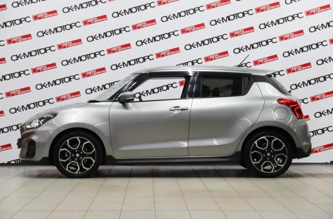 Suzuki Swift V с пробегом 2018 года, цена 1 355 550 рублей, 53082 км, хэтчбек, Автокод Объявления