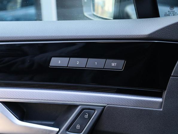 Volkswagen Touareg III с пробегом 2019 года, цена 5 400 000 рублей, 91779 км, внедорожник, Автокод Объявления