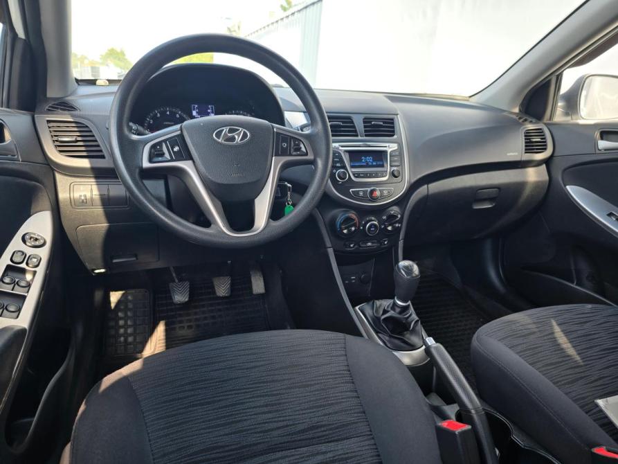 Hyundai Solaris I Рестайлинг Таганрог  - изображение 13