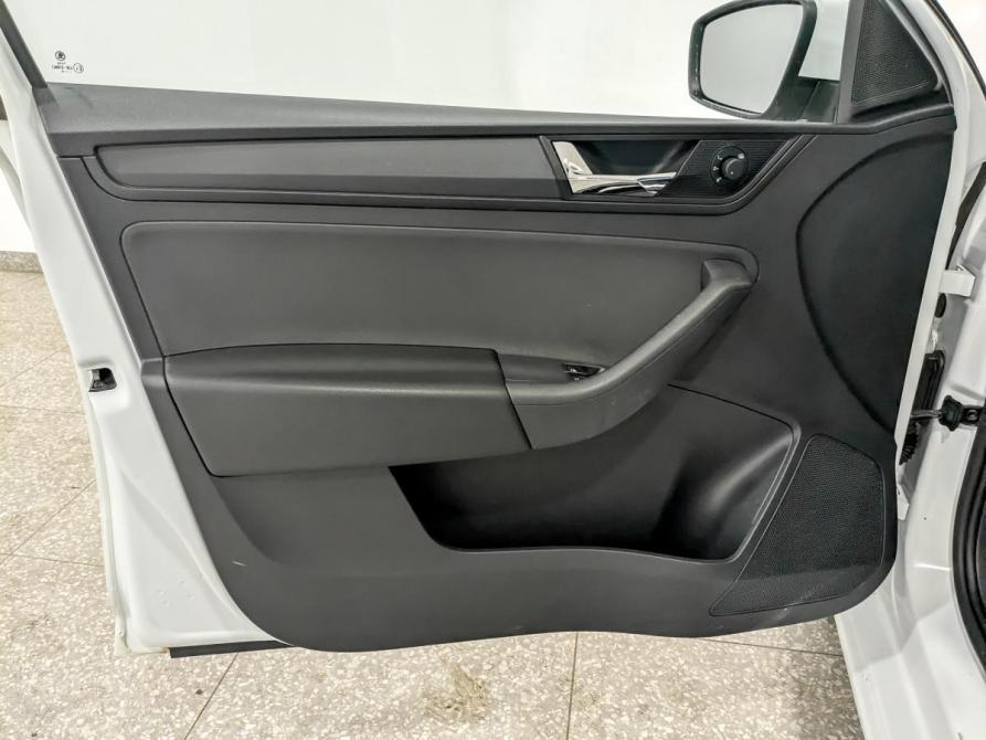 Skoda Rapid I Рестайлинг Москва  - изображение 19