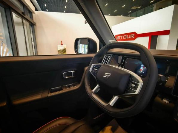 Новый JETOUR T1 2026 года, цена 4 399 900 рублей, внедорожник, Автокод Объявления