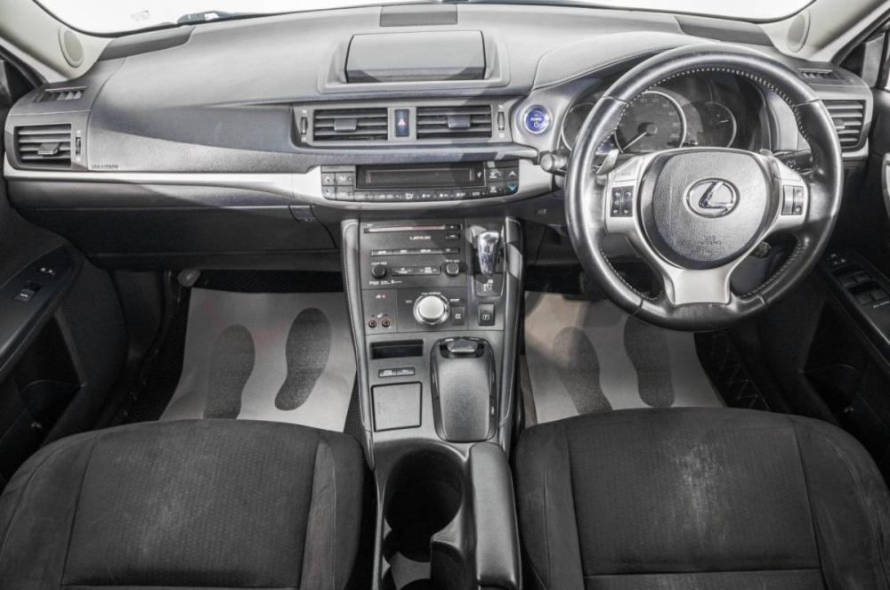 Lexus CT I Барнаул  - изображение 10