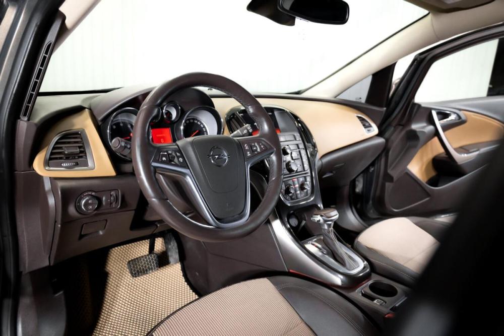 Opel Astra J Рестайлинг Тюмень  - изображение 12