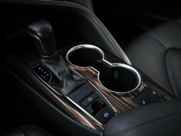 Toyota Camry VIII (XV70) с пробегом 2021 года, цена 2 655 000 рублей, 116322 км, седан, Автокод Объявления