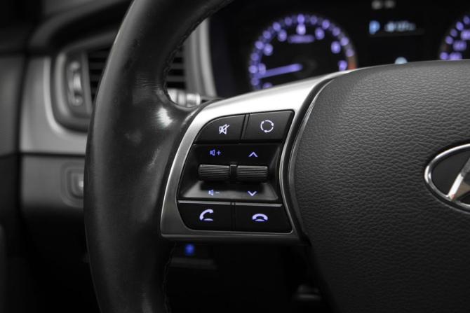 Hyundai Sonata VII (LF) Рестайлинг с пробегом 2017 года, цена 1 850 000 рублей, 143431 км, седан, Автокод Объявления
