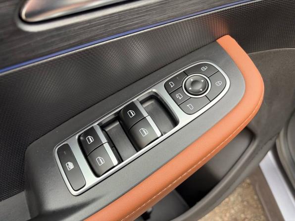 Omoda C5 I с пробегом 2023 года, цена 1 575 000 рублей, 53000 км, внедорожник, Автокод Объявления