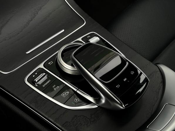 Mercedes-Benz C-Класс IV (W205) Рестайлинг с пробегом 2020 года, цена 3 298 500 рублей, 76157 км, седан, Автокод Объявления