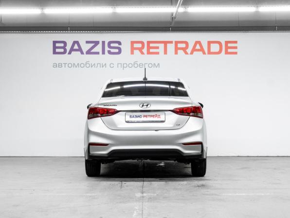 Hyundai Solaris II с пробегом 2019 года, цена 1 435 000 рублей, 119693 км, седан, Автокод Объявления