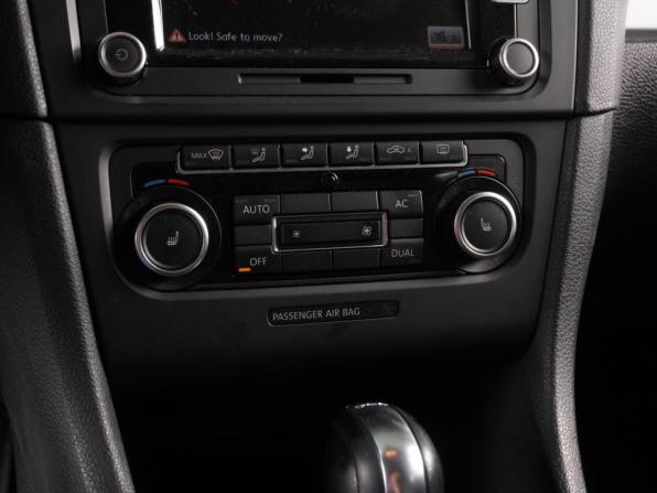 Volkswagen Golf VI с пробегом 2011 года, цена 869 000 рублей, 246071 км, хэтчбек, Автокод Объявления