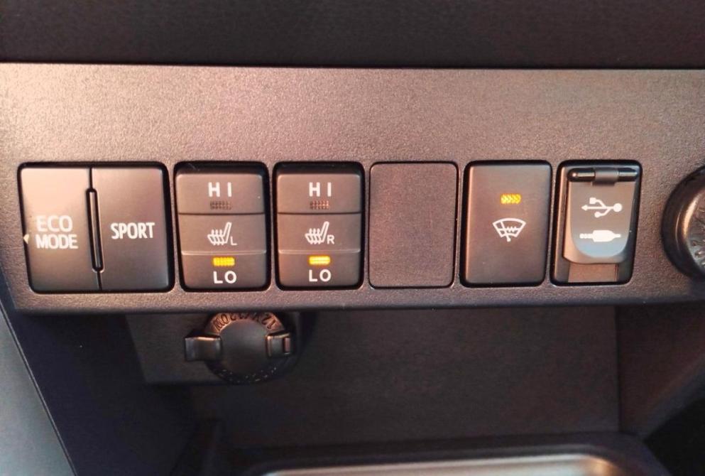 Toyota RAV4 IV (XA40) Саратов  - изображение 18