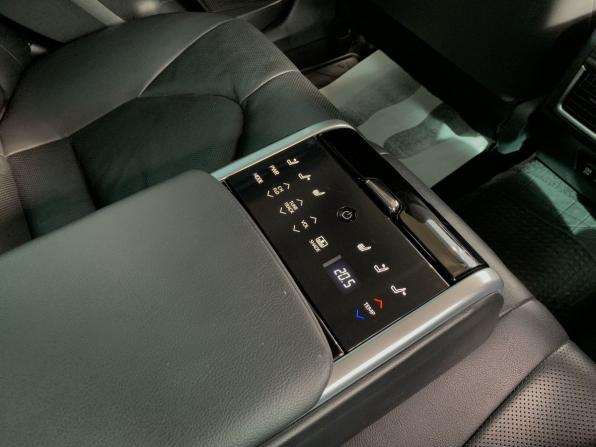 Toyota Camry VIII (XV70) с пробегом 2019 года, цена 2 820 000 рублей, 94144 км, седан, Автокод Объявления