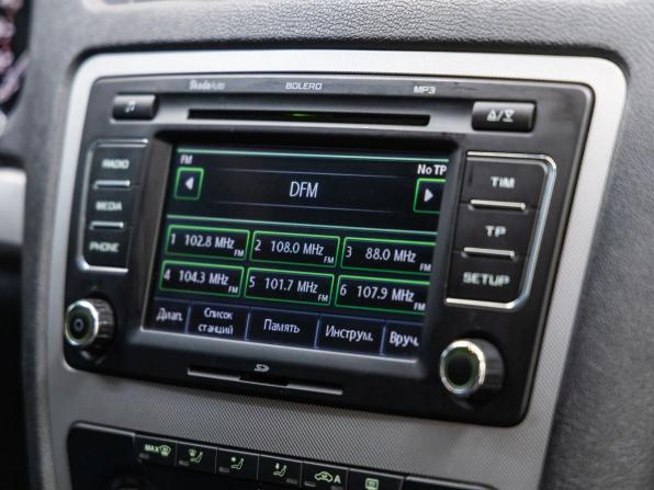 Skoda Octavia II (A5) Рестайлинг с пробегом 2012 года, цена 938 000 рублей, 210641 км, лифтбек, Автокод Объявления