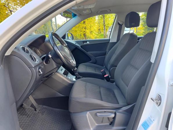 Volkswagen Tiguan I Рестайлинг с пробегом 2013 года, цена 1 390 000 рублей, 180379 км, внедорожник, Автокод Объявления
