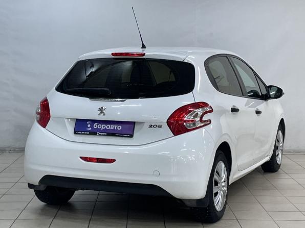 Peugeot 208 I с пробегом 2013 года, цена 550 000 рублей, 124381 км, хэтчбек, Автокод Объявления