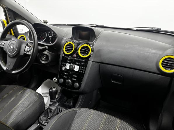 Opel Corsa D Рестайлинг II с пробегом 2011 года, цена 555 000 рублей, 93302 км, хэтчбек, Автокод Объявления