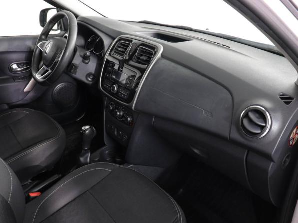 Renault Logan II Рестайлинг с пробегом 2019 года, цена 1 090 000 рублей, 76200 км, седан, Автокод Объявления