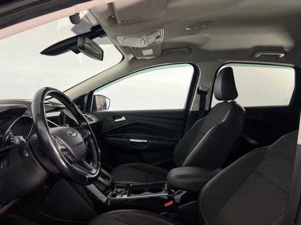 Ford Kuga II Рестайлинг с пробегом 2017 года, цена 1 599 000 рублей, 87000 км, внедорожник, Автокод Объявления