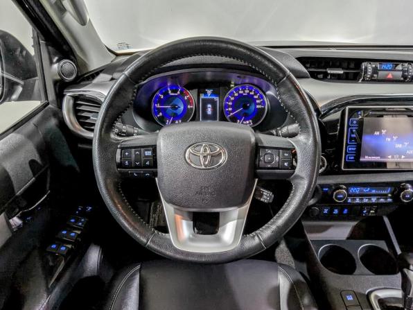 Toyota Hilux VIII с пробегом 2017 года, цена 3 715 000 рублей, 159583 км, offers.body_type.unknown, Автокод Объявления
