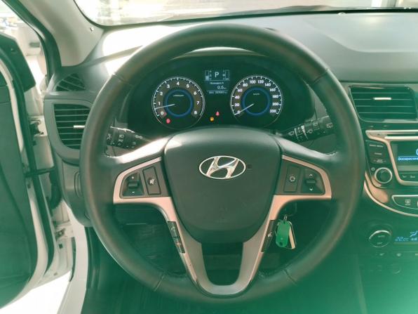 Hyundai Solaris I Рестайлинг с пробегом 2014 года, цена 1 000 000 рублей, 107047 км, хэтчбек, Автокод Объявления