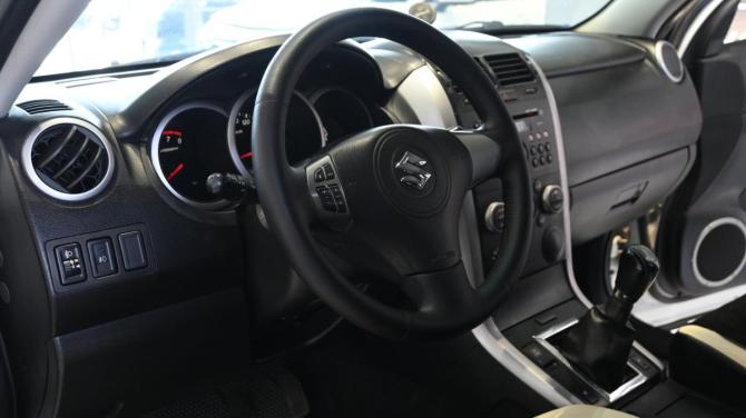 Suzuki Grand Vitara II Рестайлинг с пробегом 2011 года, цена 895 000 рублей, 221972 км, внедорожник, Автокод Объявления