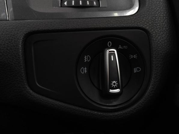 Volkswagen Golf VII Рестайлинг с пробегом 2017 года, цена 1 799 000 рублей, 172982 км, универсал, Автокод Объявления