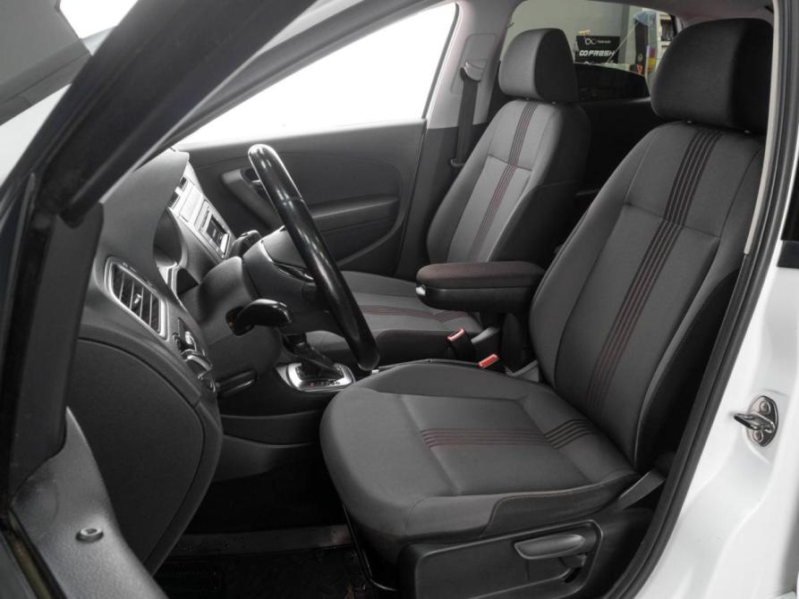 Volkswagen Polo V Рестайлинг Тюмень  - изображение 10