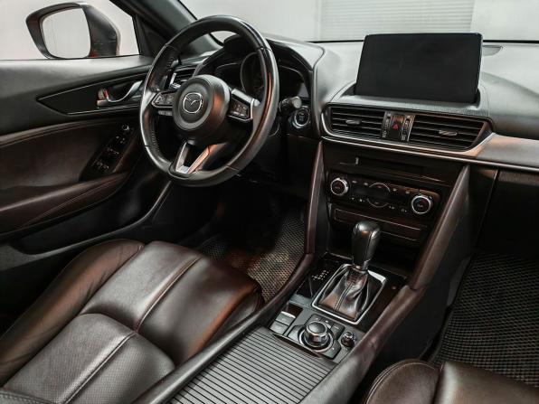 Mazda CX-4 I Рестайлинг с пробегом 2023 года, цена 2 700 000 рублей, 31801 км, внедорожник, Автокод Объявления