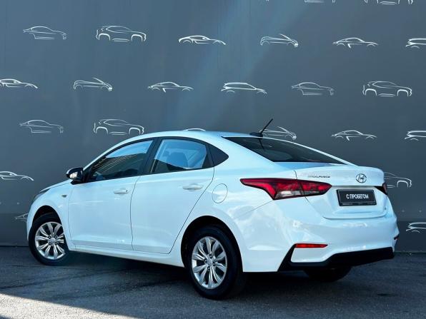 Hyundai Solaris II с пробегом 2019 года, цена 1 316 700 рублей, 129861 км, седан, Автокод Объявления