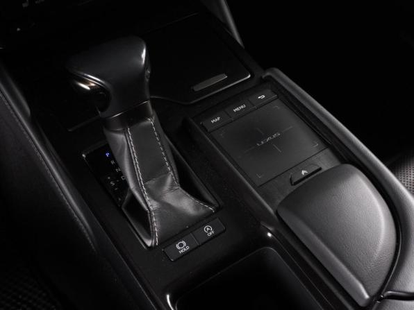 Lexus ES VII с пробегом 2020 года, цена 3 695 000 рублей, 131486 км, седан, Автокод Объявления