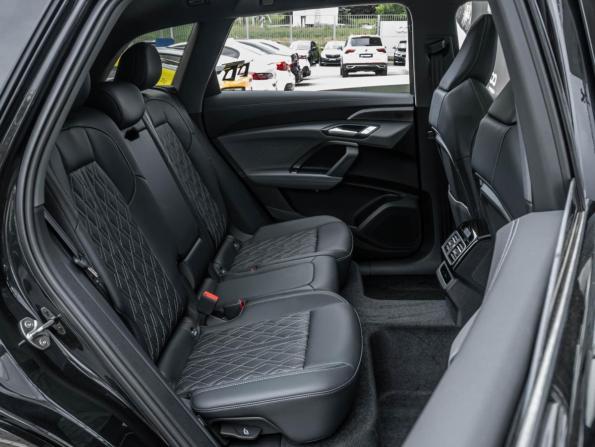 Audi Q5 III с пробегом 2025 года, цена 6 383 800 рублей, 87 км, внедорожник, Автокод Объявления