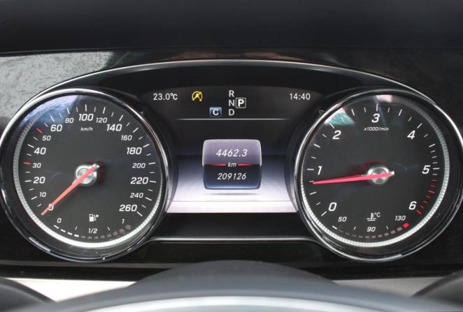 Mercedes-Benz E-Класс V (W213 S213 C238) с пробегом 2016 года, цена 2 080 000 рублей, 209126 км, седан, Автокод Объявления