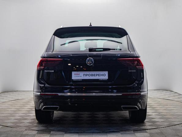 Volkswagen Tiguan II с пробегом 2018 года, цена 3 097 000 рублей, 117102 км, внедорожник, Автокод Объявления