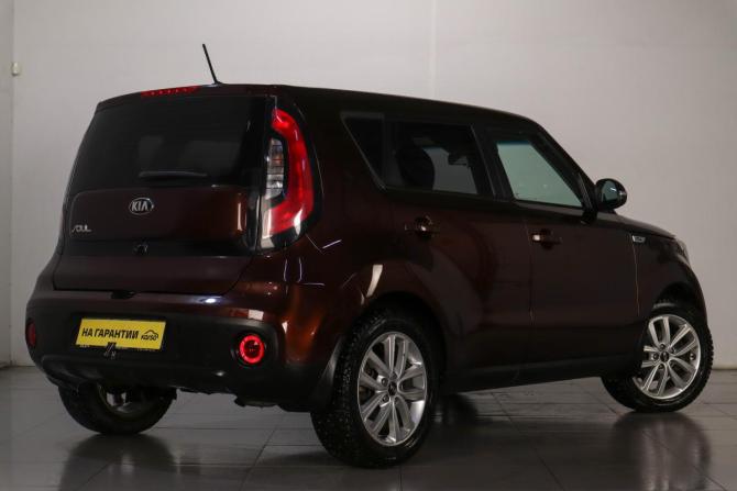 Kia Soul II Рестайлинг с пробегом 2017 года, цена 1 699 000 рублей, 72400 км, хэтчбек, Автокод Объявления