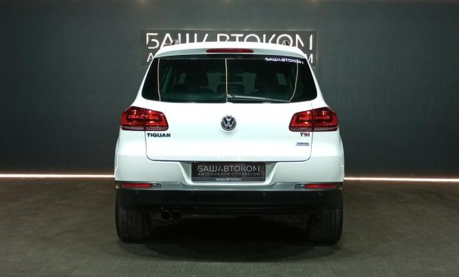 Volkswagen Tiguan I Рестайлинг с пробегом 2015 года, цена 1 270 000 рублей, 199325 км, внедорожник, Автокод Объявления
