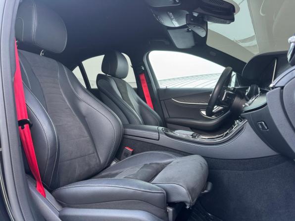 Mercedes-Benz E-Класс V (W213 S213 C238) Рестайлинг с пробегом 2022 года, цена 5 350 000 рублей, 22581 км, седан, Автокод Объявления