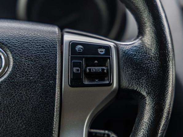 Toyota Land Cruiser Prado 150 Series Рестайлинг 1 с пробегом 2015 года, цена 3 028 000 рублей, 188957 км, внедорожник, Автокод Объявления